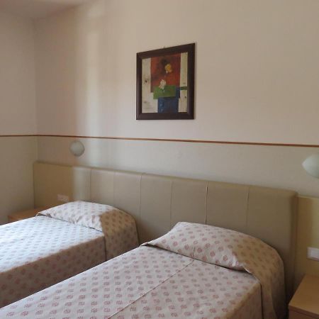Hotel Da Si-Si Gemona del Friuli Bagian luar foto