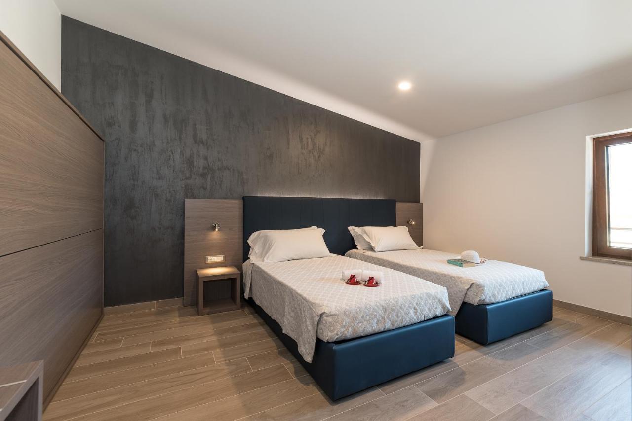 Hotel Da Si-Si Gemona del Friuli Bagian luar foto