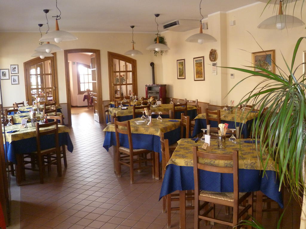 Hotel Da Si-Si Gemona del Friuli Bagian luar foto